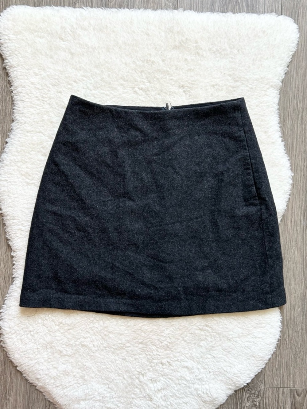 Aritzia Wilfred Charcoal Wool Women's Mini Skirt